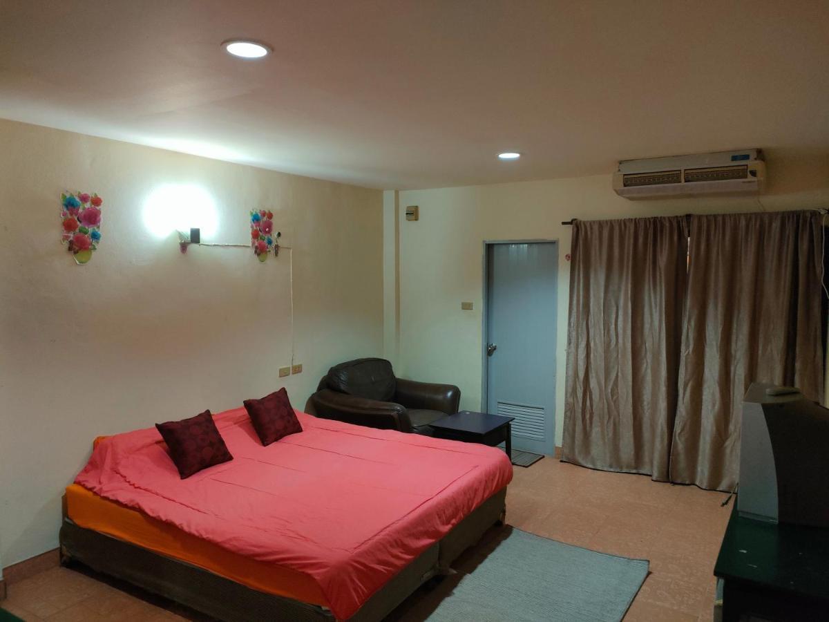 Appartamento Thai Smile Pattaya Esterno foto